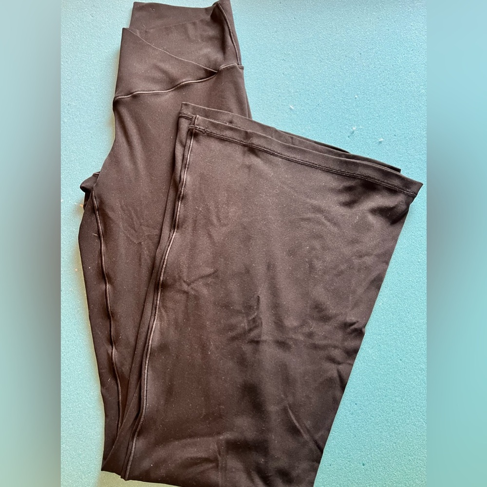 Black Aerie Flare Yoga Pants